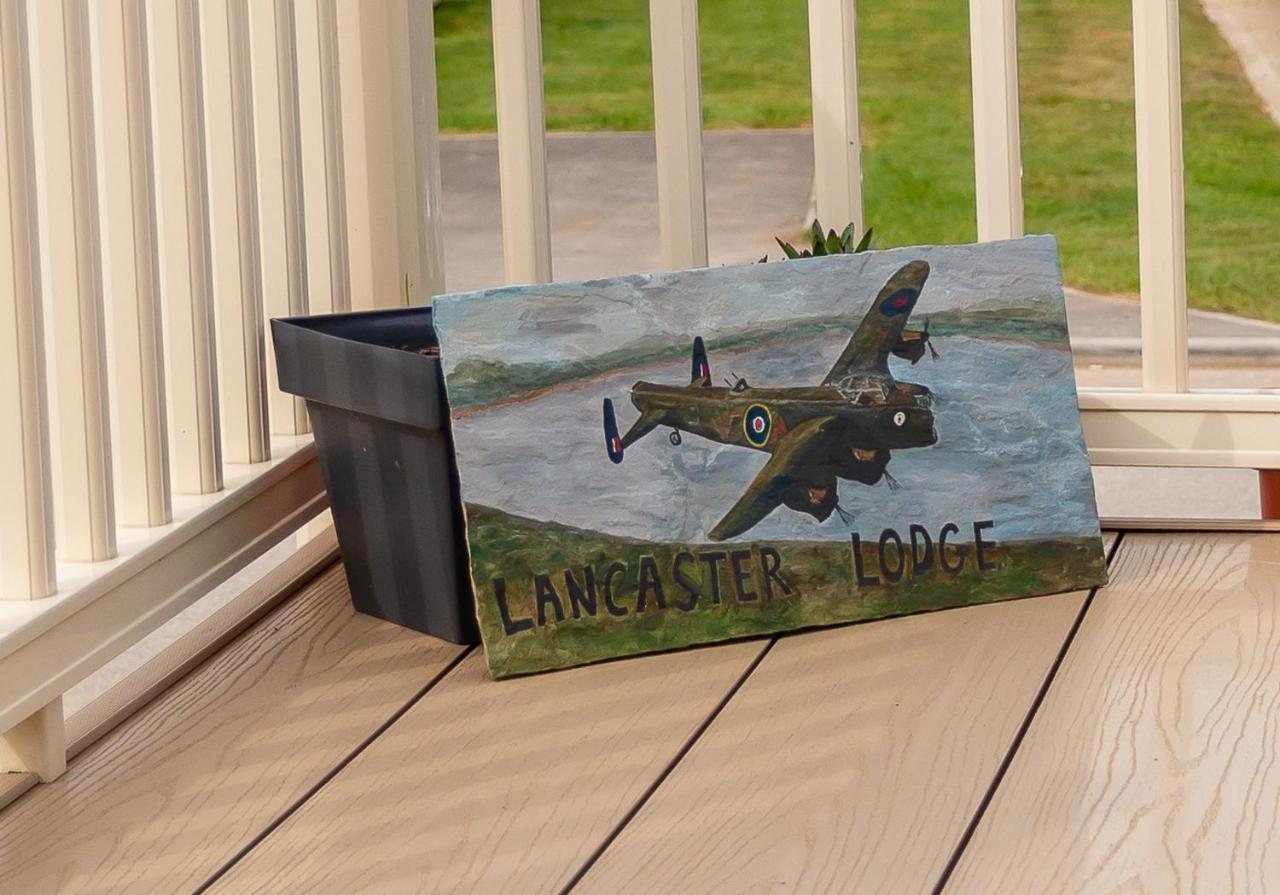 Luxury Lancaster Lodge - The Best Hot Tub Getaway! Tattershall Bagian luar foto